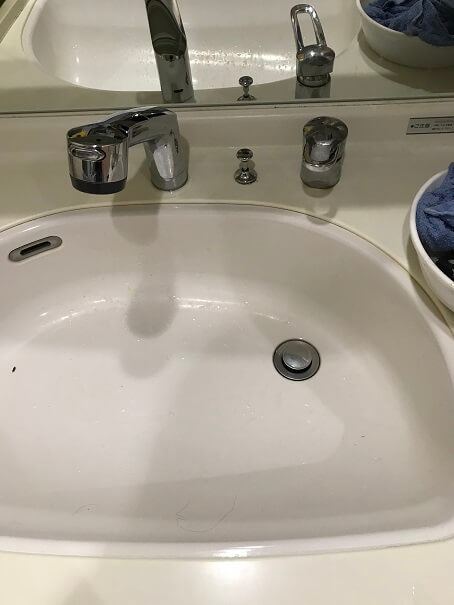 水のトラブル(洗面所蛇口水漏れ修理交換①)の画像
