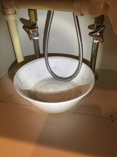 水のトラブル(洗面所蛇口水漏れ修理交換②)の画像
