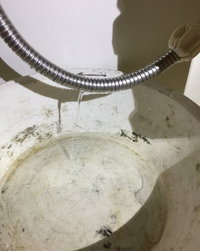 水のトラブル(洗面所蛇口水漏れ修理交換②)の画像