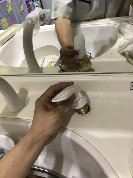 水のトラブル(洗面所蛇口水漏れ修理交換⑤)の画像