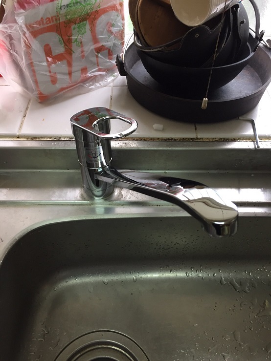 水のトラブル（台所蛇口の水漏れ修理交換⑥：大分）の画像