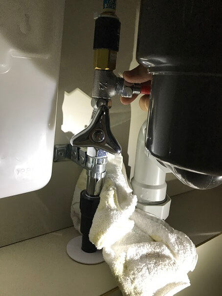水のトラブル（台所浄水器水漏れ修理交換⑤）の画像