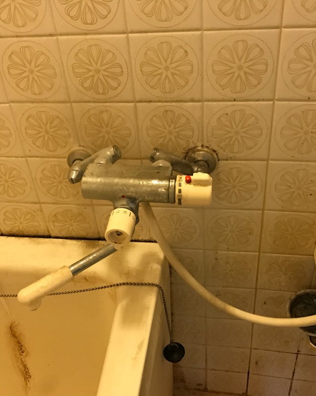 【水のトラブル】浴室水漏れ交換作業①の画像