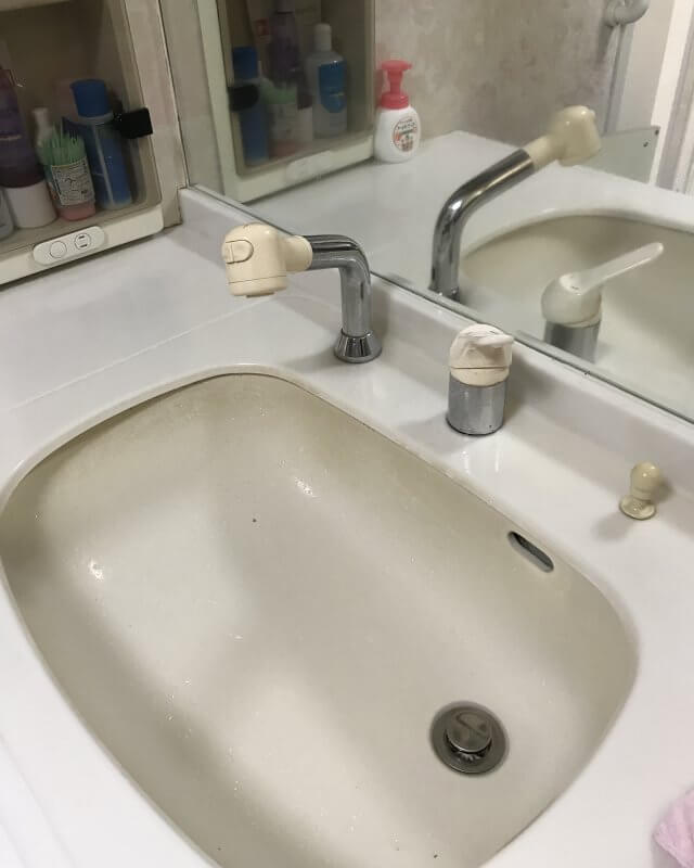 【水のトラブル】洗面所水漏れ交換作業①の画像